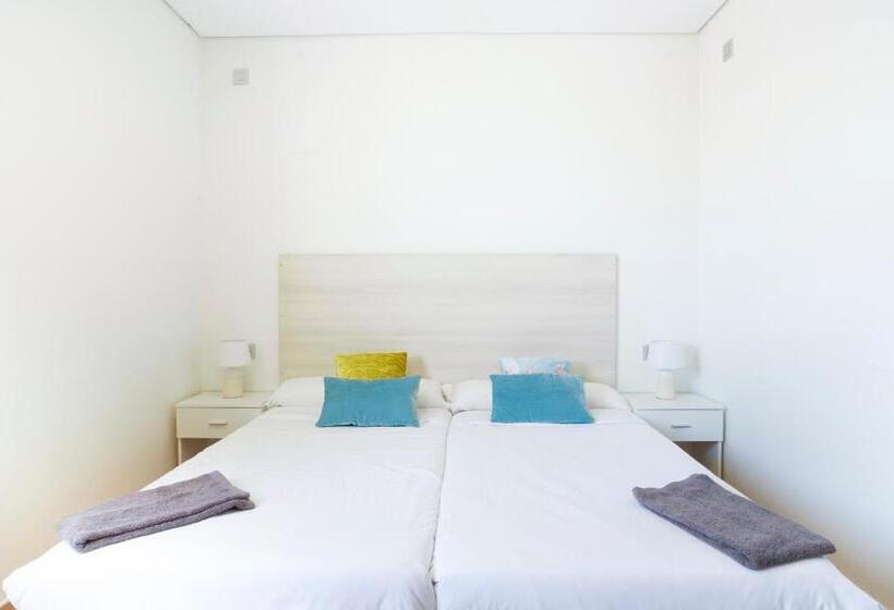 Perhehuone, Koisi Hostel