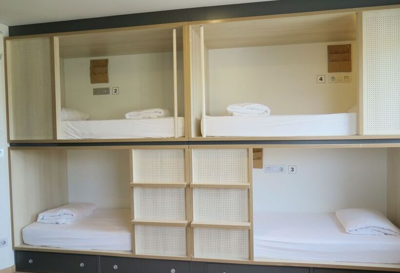 패밀리 룸, Koisi Hostel