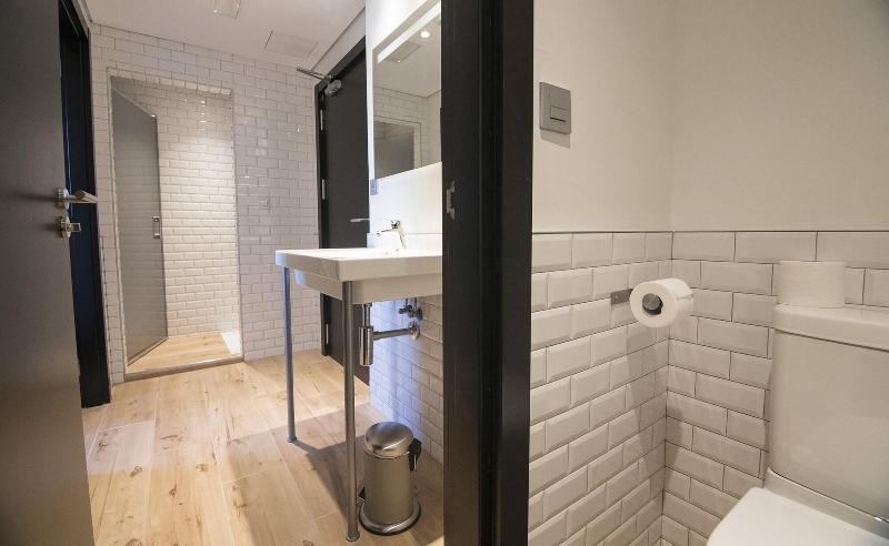 Vuode Makuusalissa, Koisi Hostel