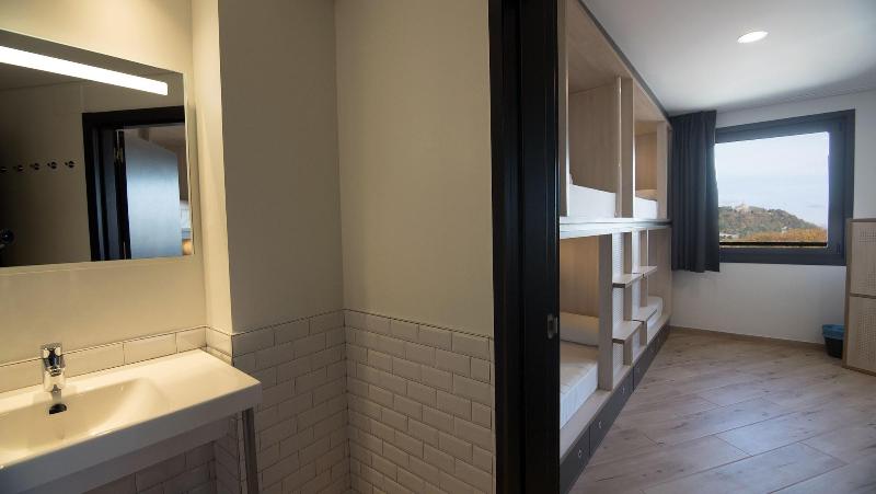 Bed in Shared Room with Shared Bathroom, Koisi Hostel