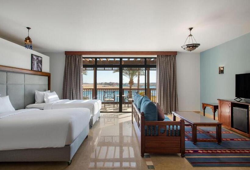 سوئیت جونیور با چشم‌انداز, Marina Resort Port Ghalib, A Member Of Radisson Individuals