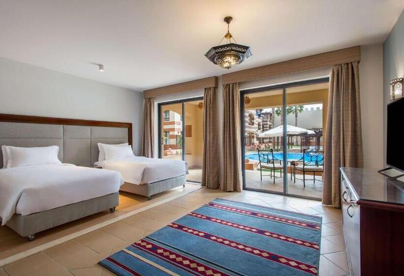 سوییت جونیور با چشم‌انداز استخر, Marina Resort Port Ghalib, A Member Of Radisson Individuals