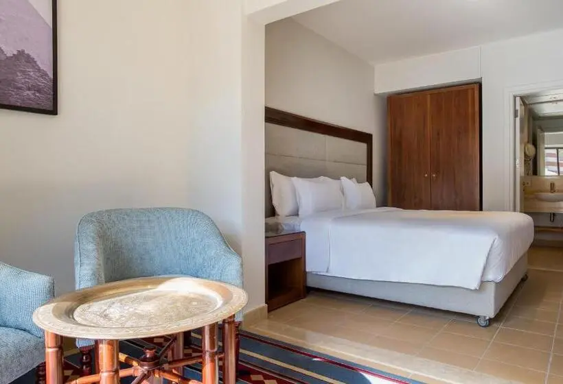 اتاق سوپریور با چشم‌انداز استخر, Marina Resort Port Ghalib, A Member Of Radisson Individuals