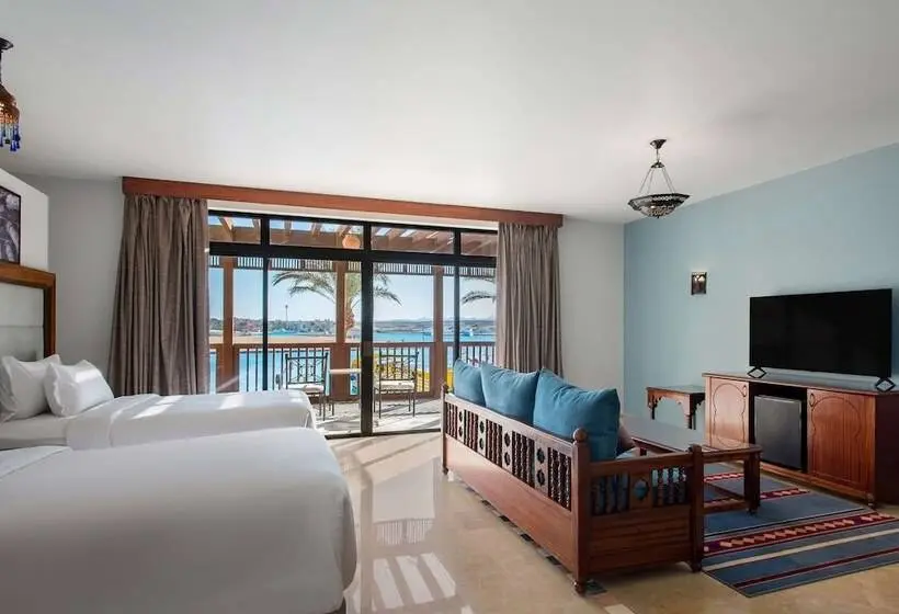 سوئیت جونیور با چشم‌انداز, Marina Resort Port Ghalib, A Member Of Radisson Individuals