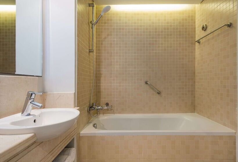 غرفة سوبيريور مطلة على حمام السباحة, Marina Resort Port Ghalib, A Member Of Radisson Individuals