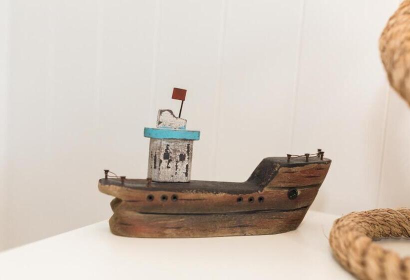 Chalet, Sea View Snugs At Laggan