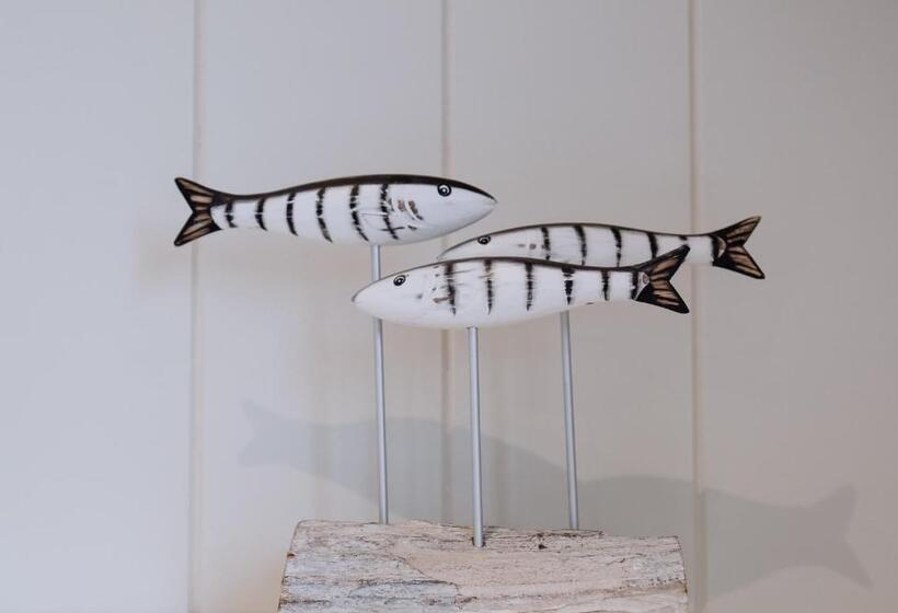 Chalet, Sea View Snugs At Laggan