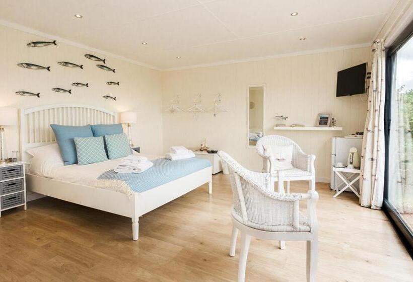 Chalet, Sea View Snugs At Laggan