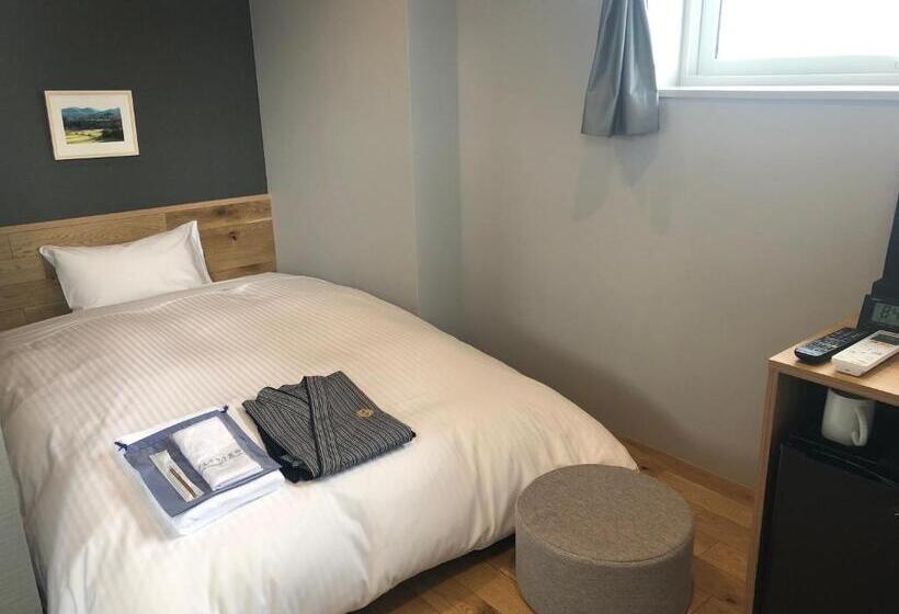 Standard Yhden Hengen Huone, カダルテラス金田一