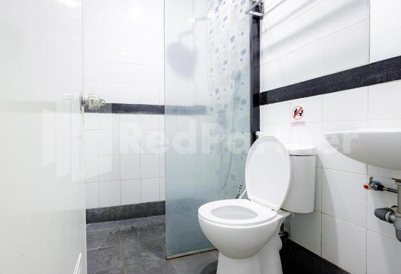 غرفة عائلية, Capital Cikokol Redpartner