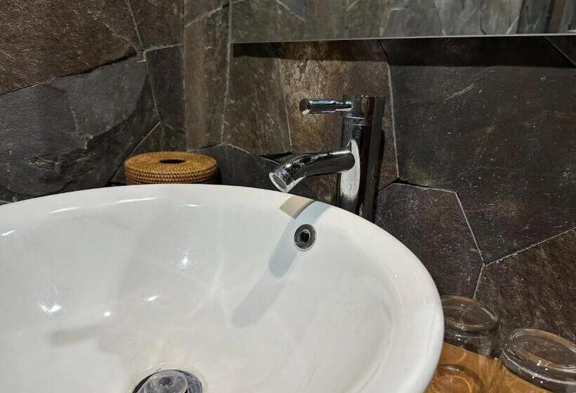 Standard Tent, Glamping @ Pebbles & Fins