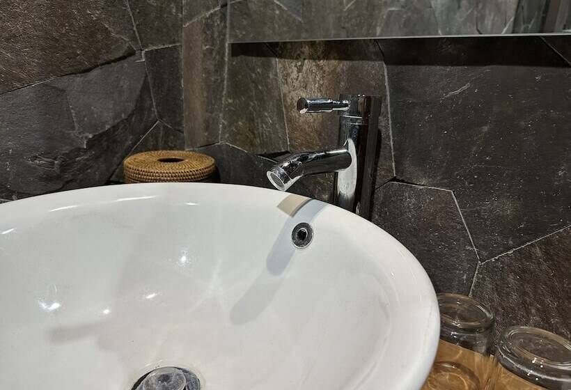 Standard Tent, Glamping @ Pebbles & Fins