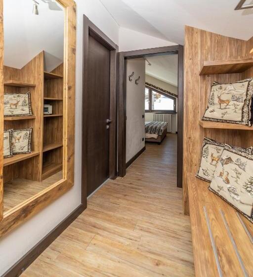 اتاق سوپریور با چشم‌انداز کوهستان, Hotiday Chalet Sestriere Vialattea