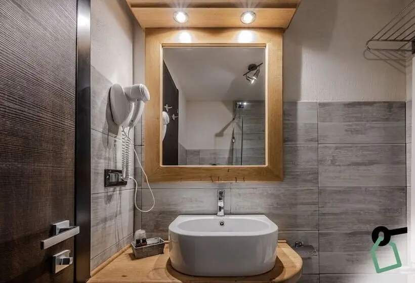 اتاق سوپریور با چشم‌انداز کوهستان, Hotiday Chalet Sestriere Vialattea