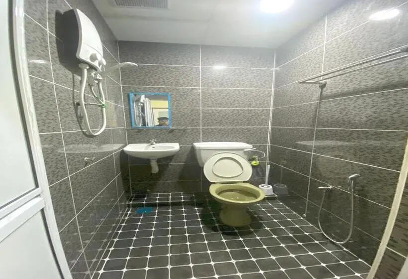 Standard-huone Jaettu Kylpyhuone, Oyo Home 90904 Ray Yan Guesthouse