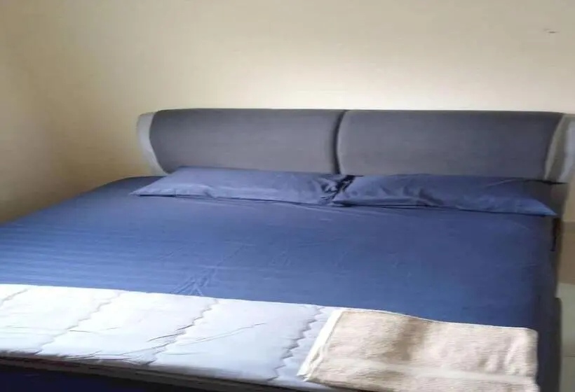 Standard-huone Jaettu Kylpyhuone, Oyo Home 90904 Ray Yan Guesthouse