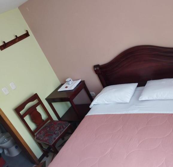 标准间, Torre Bolívar