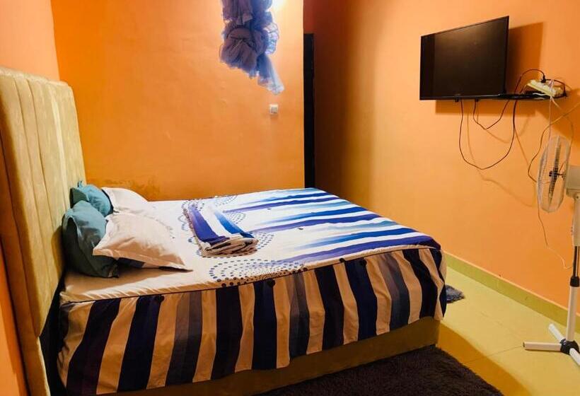 اتاق لوکس, Luanda City Hostel