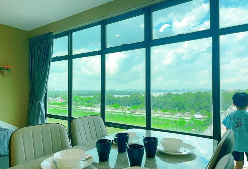 家庭套房, X Puteri Square