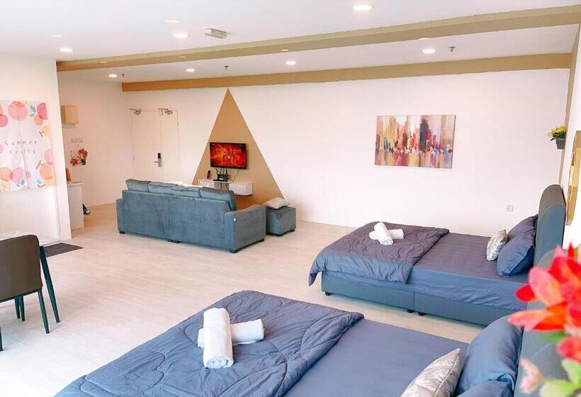 Aile Süiti, X Puteri Square