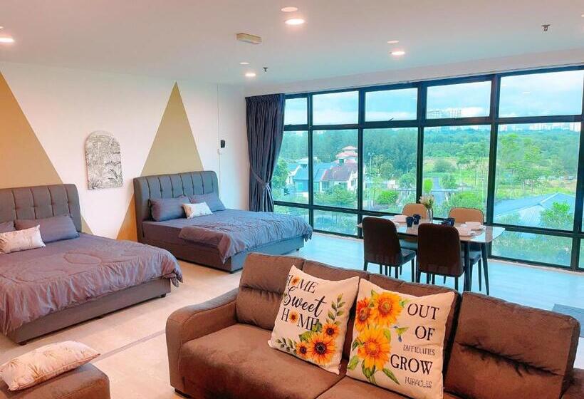 Aile Süiti, X Puteri Square