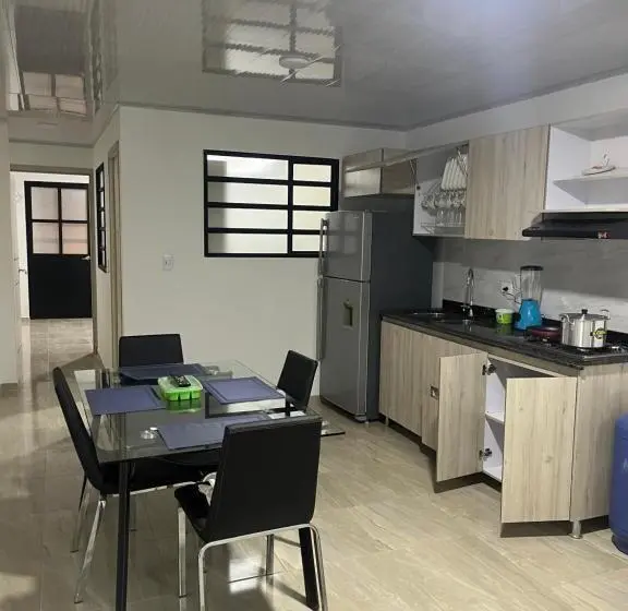 ２ベッドルームアパートメント, Apartaestudio En La Mesa