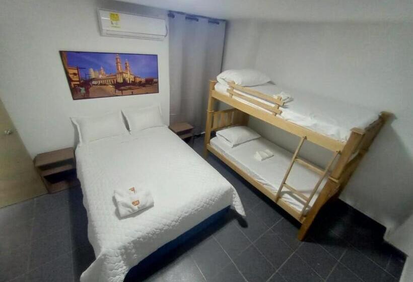 Семейный Номер, Casa Hotel Yemi