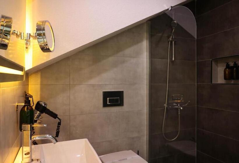 غرفة سوبيريور فردية, Gardenmode Airport