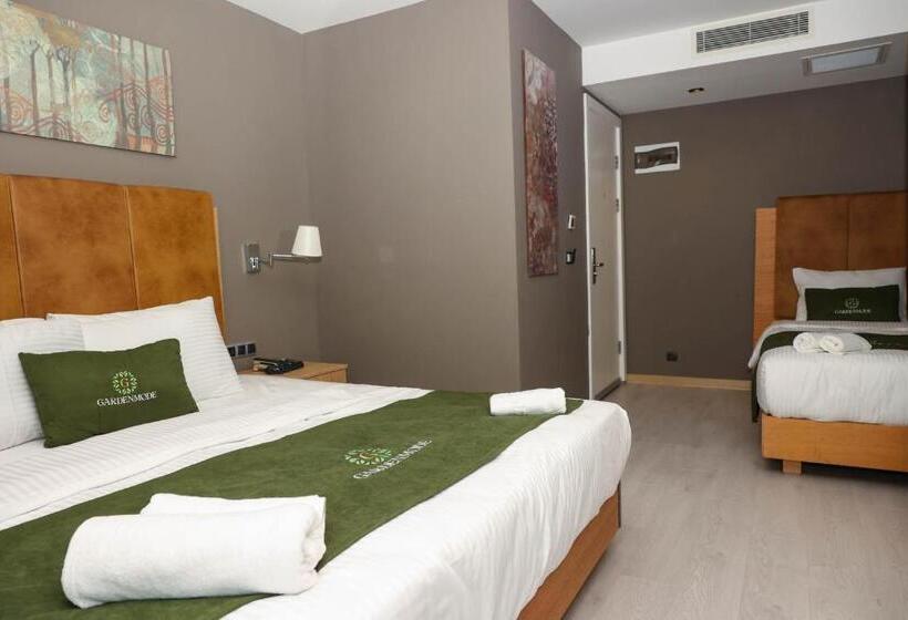 غرفة ديلوكس مزودة بشرفة, Gardenmode Airport