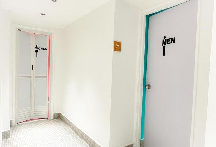 标准四人间共用浴室, Sleep Box Penang