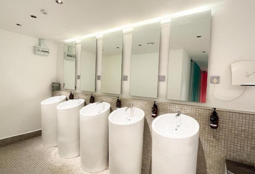 家庭房间共用浴室, Sleep Box Penang