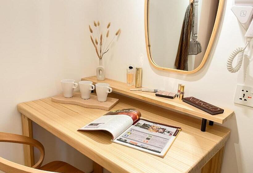 标准三人间共用浴室, Sleep Box Penang