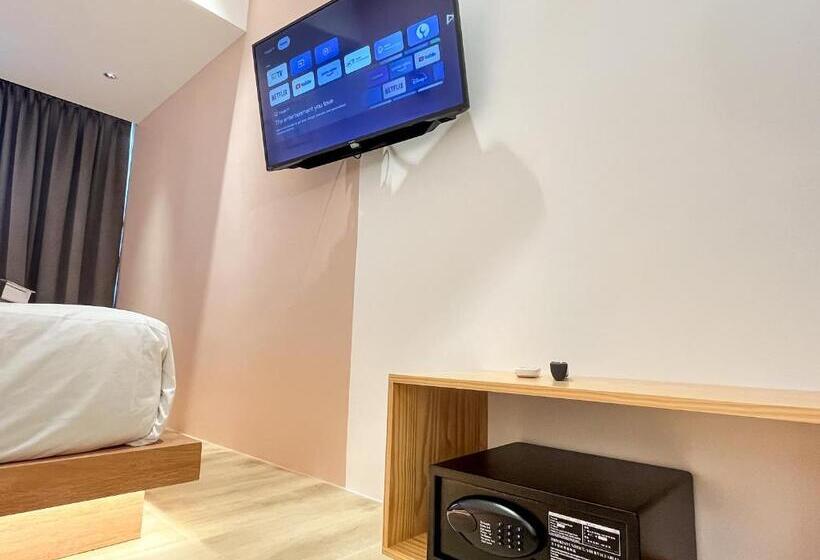 标准三人间共用浴室, Sleep Box Penang