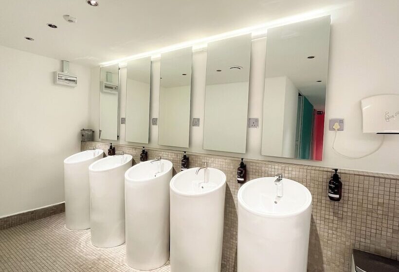 带共用浴室的标准房间, Sleep Box Penang