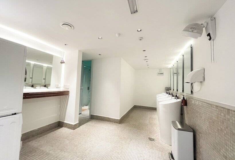 带共用浴室的标准房间, Sleep Box Penang