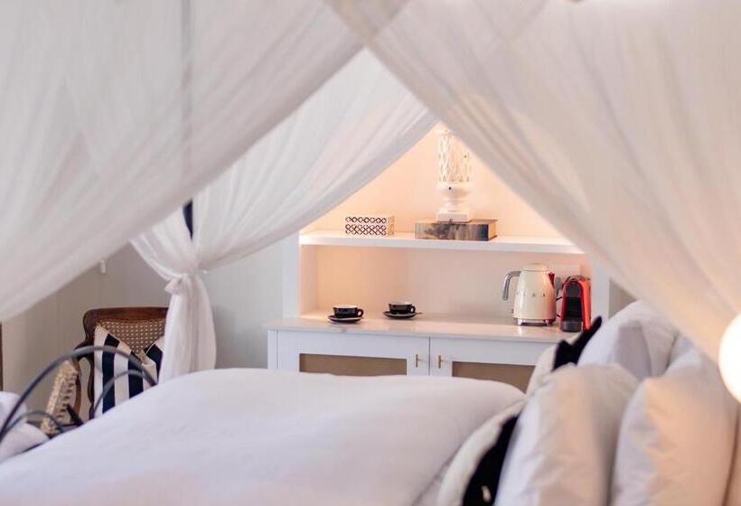 キングサイズベッドのスイートルーム, The Ivory Haus