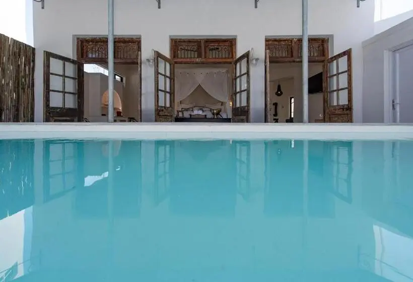 キングサイズベッドのスイートルーム, The Ivory Haus