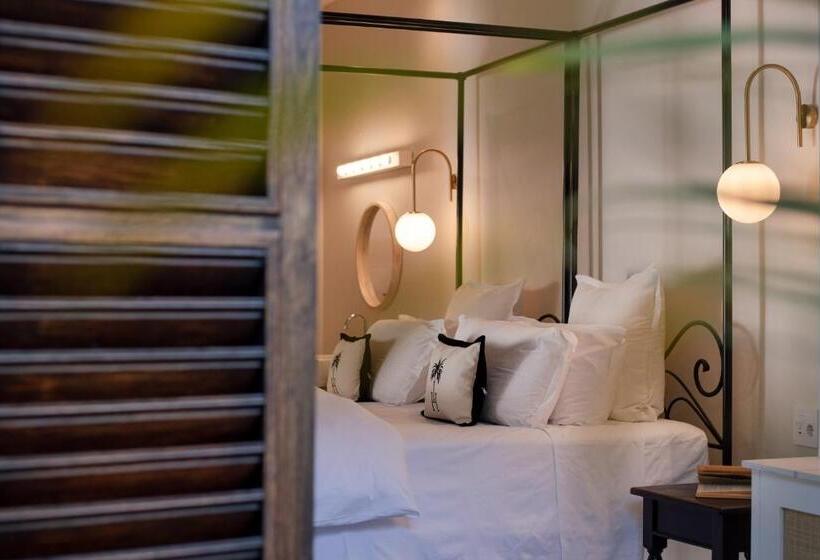 ガーデンビュースタンダードルーム, The Ivory Haus