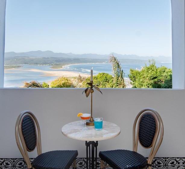 バルコニー付スイート, The Ivory Haus