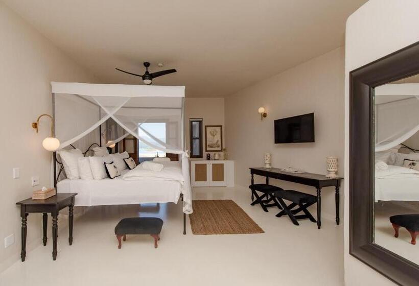 バルコニー付スイート, The Ivory Haus