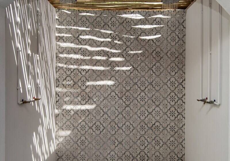 スイート, The Ivory Haus