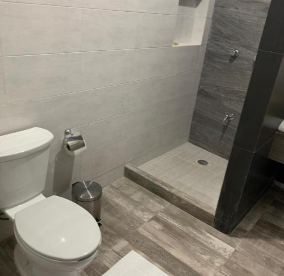 キングサイズベッドのスタンダードルーム, Zibahún