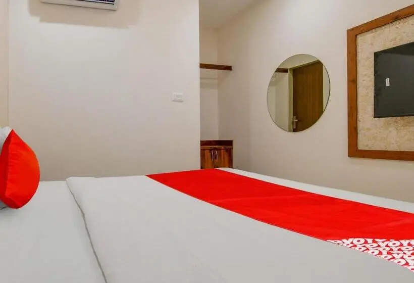 トリプルクラシックルーム, Oyo Hotel Bliss Stay