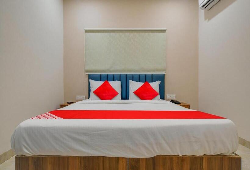 חדר קלאסי לשלושה, Oyo Hotel Bliss Stay