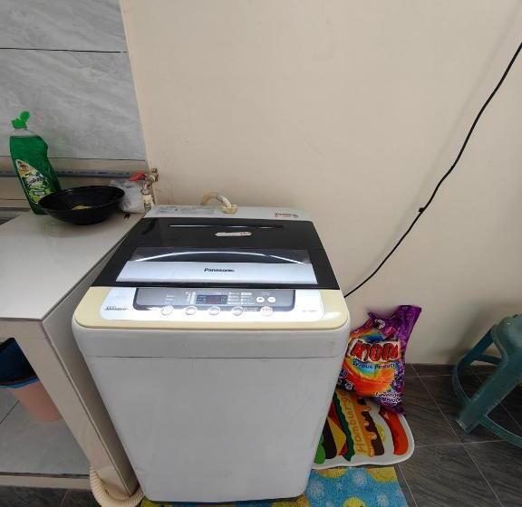 标准单人间共用浴室, 22a Hostel