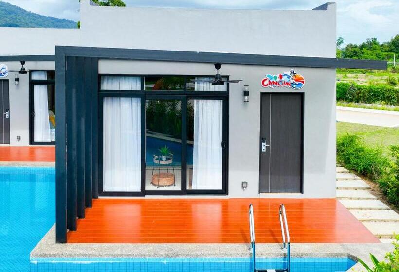 Студио Стандарт Вид на Бассейн, Hangouts Urban Eco Langkawi