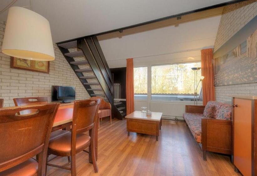 Четырехместный Номер Стандарт с Балконом, Summio Parc Aquadelta