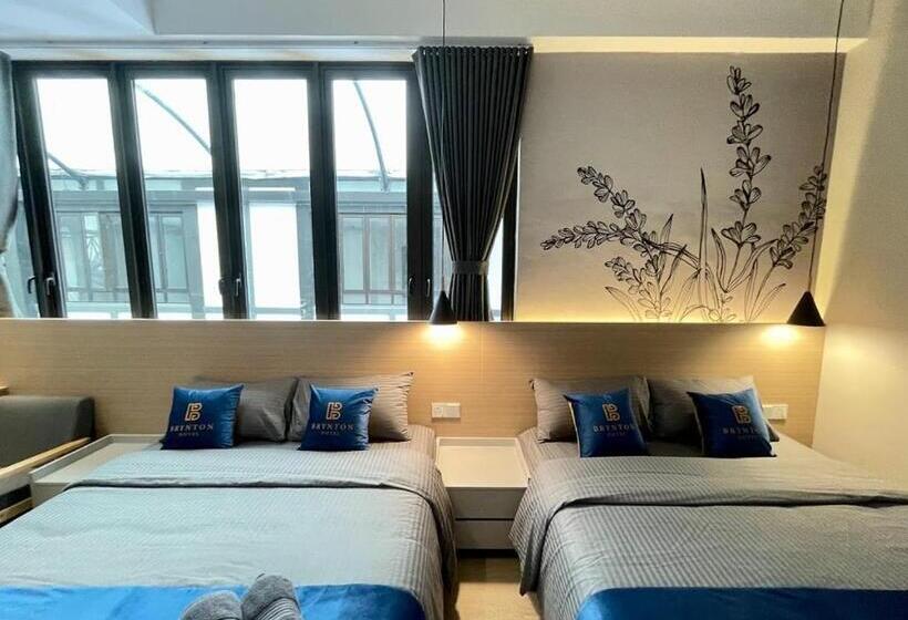 デラックスの４人部屋, Brynton At Centrum