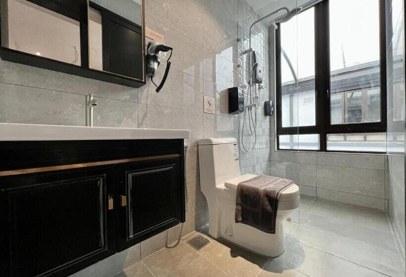 デラックススイート, Brynton At Centrum