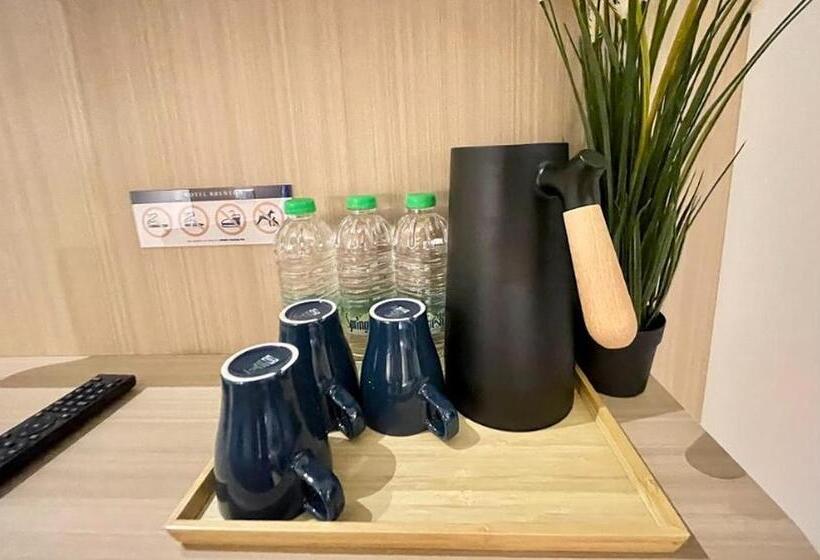 デラックストリプルルーム, Brynton At Centrum